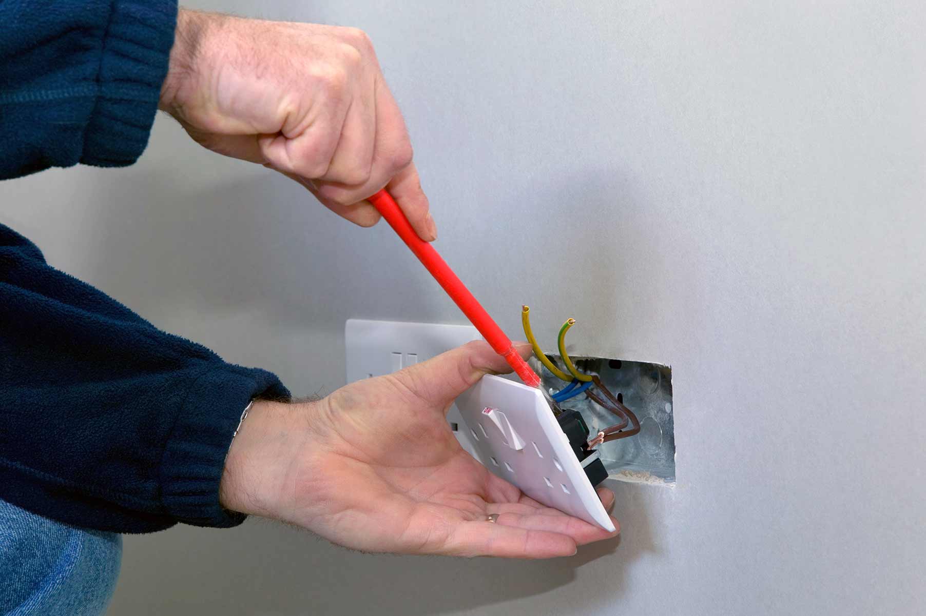 Our electricians can install plug sockets for domestic and commercial proeprties in Eston and the local area. 